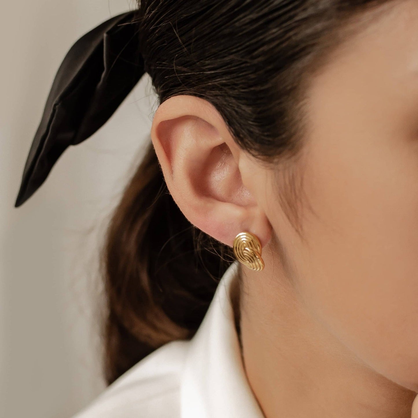 Interlocking Circles Oversized Stud Earrings Waterproof