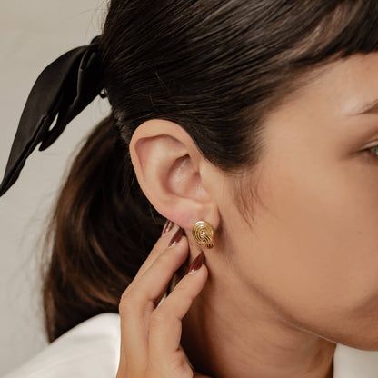 Interlocking Circles Oversized Stud Earrings Waterproof