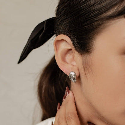 Interlocking Circles Oversized Stud Earrings Waterproof