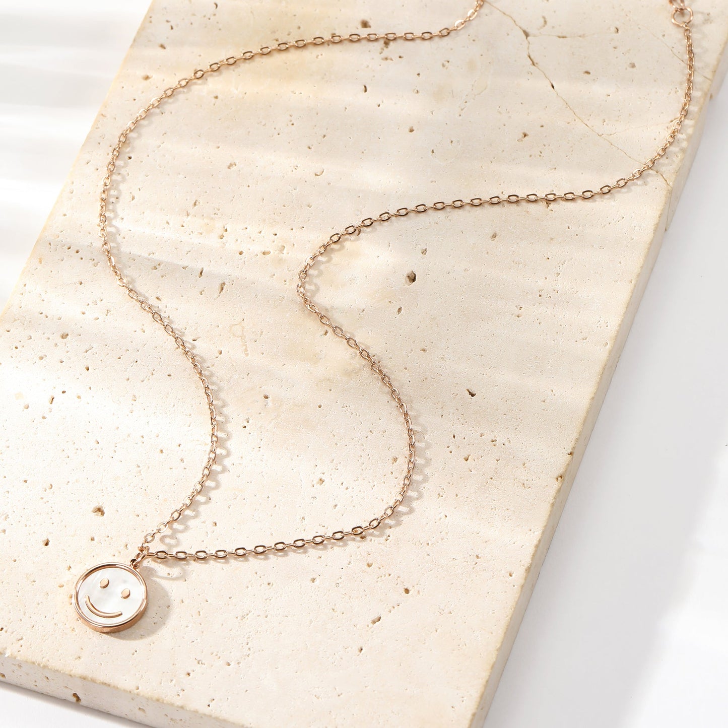 Shell Smiley Pendant Necklace Waterproof