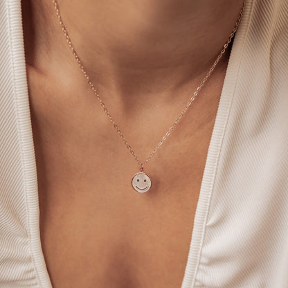 Shell Smiley Pendant Necklace Waterproof