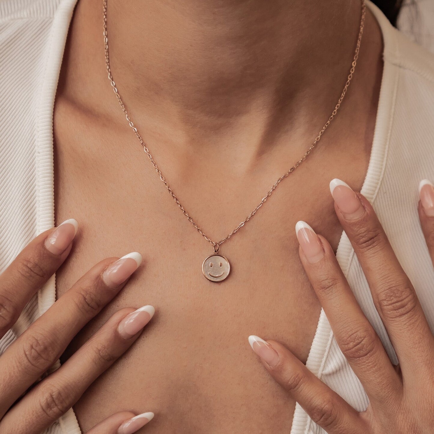 Shell Smiley Pendant Necklace Waterproof