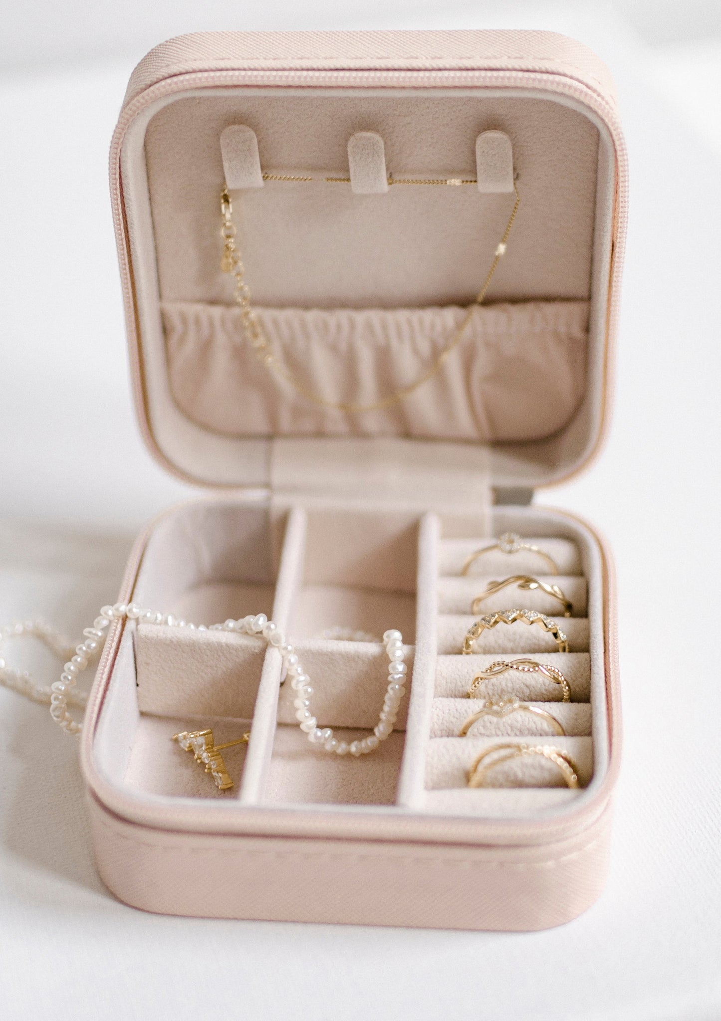 Blush Jewelry Case