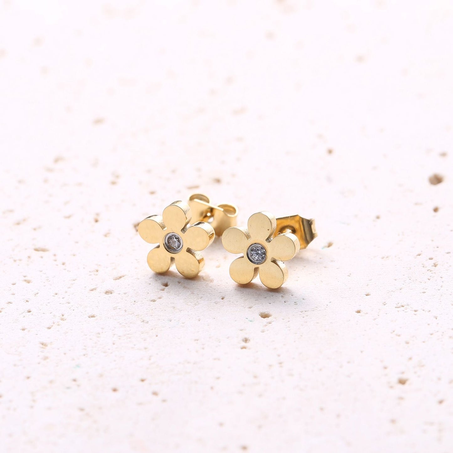 Forget-Me-Not Stud Earrings Gold