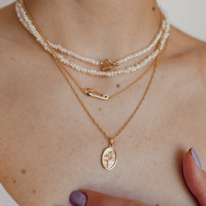 Oval Daisy Pendant Necklace Sterling Silver Gold