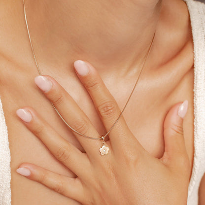 Petite Flower Pendant Gold