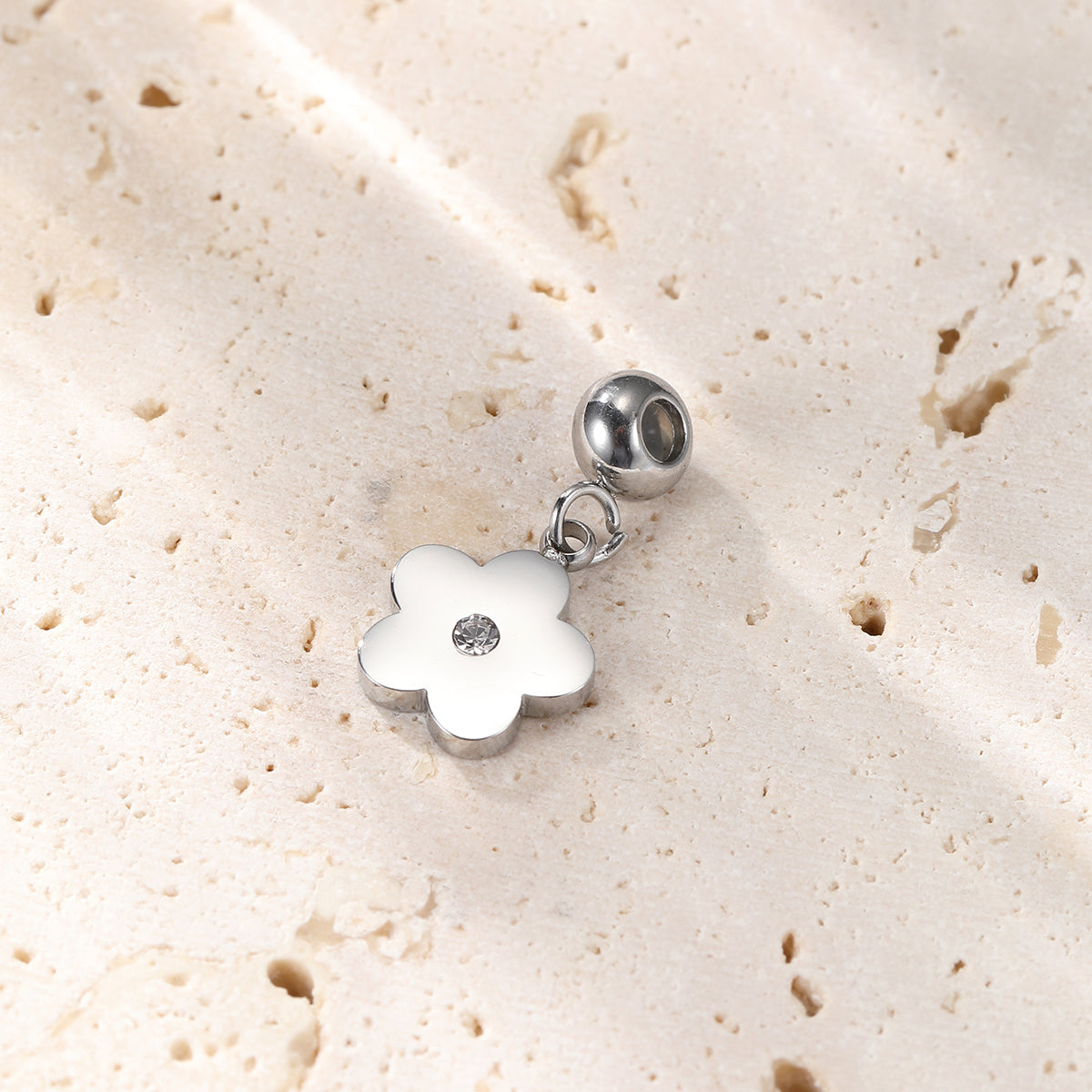 Petite Flower Pendant Gold