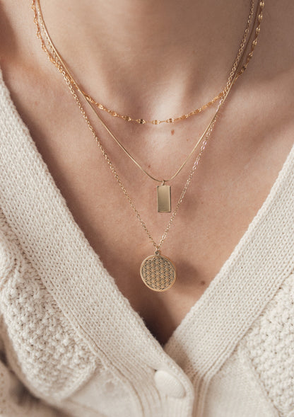 Rectangle Pendant Necklace Gold