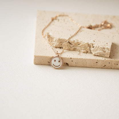 Shell Smiley Pendant Necklace Waterproof