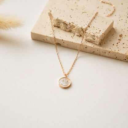 Shell Smiley Pendant Necklace Waterproof